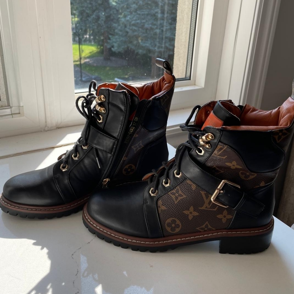 Women Combat Boots size 37